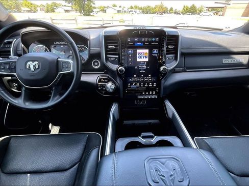Used 2023 RAM 1500 Laramie AWD/4WD image 14