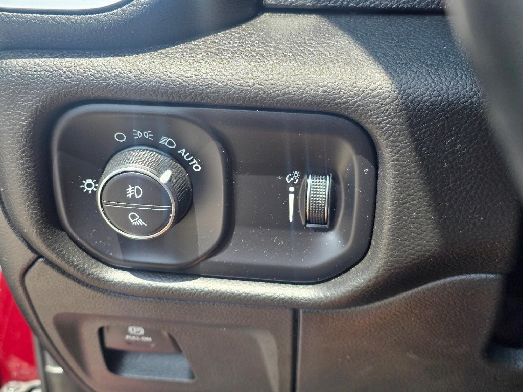 Used 2023 RAM 1500 Big Horn RWD image 20