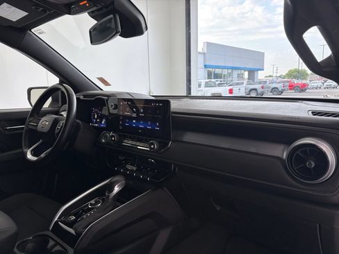 Used 2024 Chevrolet Colorado LT w/ LT Convenience Package II AWD/4WD image 38