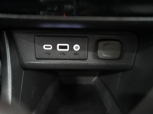 Used 2023 Buick Encore GX Preferred w/ Cold Weather Comfort Package image 36