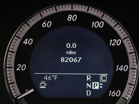 Used 2010 Mercedes-Benz E 350 4MATIC Sedan image 33