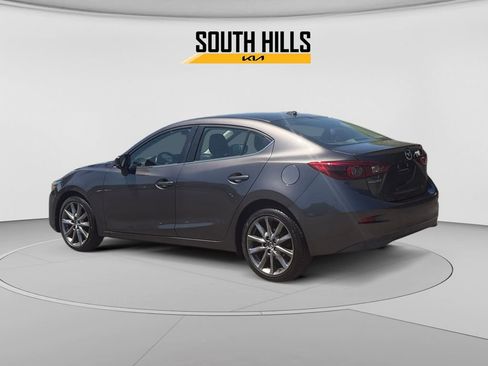 Used 2018 MAZDA MAZDA3 Grand Touring FWD image 3