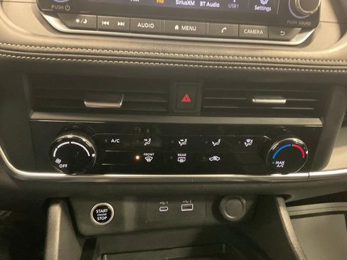 Used 2023 Nissan Rogue S image 7