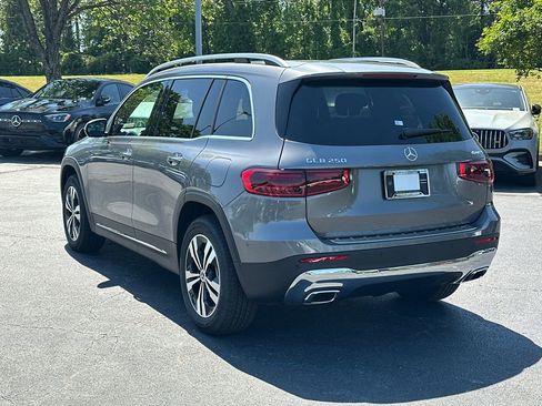New 2026 Mercedes-Benz GLB 250 4MATIC image 5