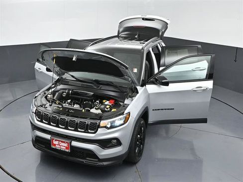 Used 2024 Jeep Compass Latitude w/ Altitude Special Edition AWD/4WD image 47
