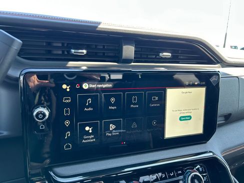 New 2026 GMC Sierra 2500 AT4 w/ AT4 Premium Plus Package image 24