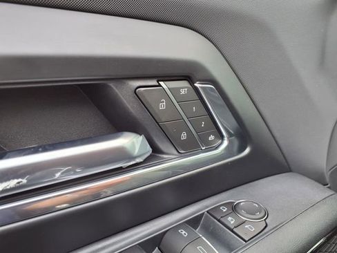 New 2025 Chevrolet Silverado EV LT AWD/4WD image 17