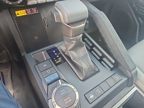 Used 2026 Toyota Tacoma Limited image 17