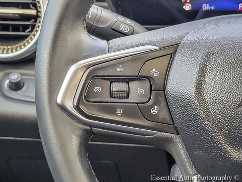 Used 2024 Chevrolet Trax ACTIV w/ Sunroof Package FWD image 16