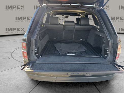 Used 2020 Land Rover Range Rover HSE image 29