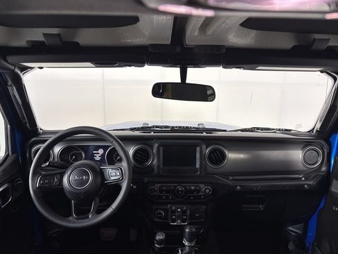 Used 2023 Jeep Wrangler Unlimited Sport AWD/4WD image 22