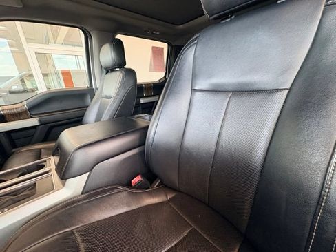 Used 2019 Ford F150 Lariat w/ Equipment Group 502A Luxury RWD image 19