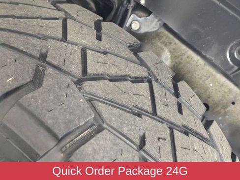 Used 2018 Jeep Wrangler Unlimited Sahara AWD/4WD image 8