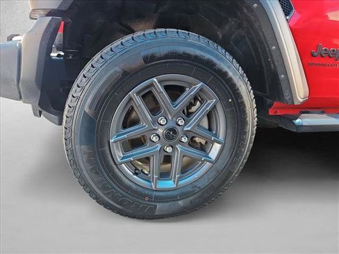 Used 2024 Jeep Wrangler Unlimited Sport AWD/4WD image 23