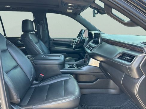 Used 2021 Chevrolet Tahoe LT w/ LT Signature Package RWD image 13