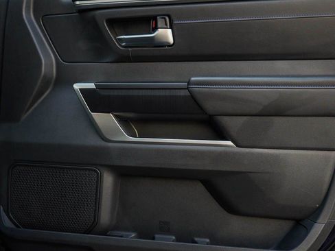 New 2024 Toyota Tundra Platinum AWD/4WD image 8