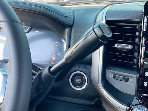 Used 2025 RAM 2500 Laramie image 17