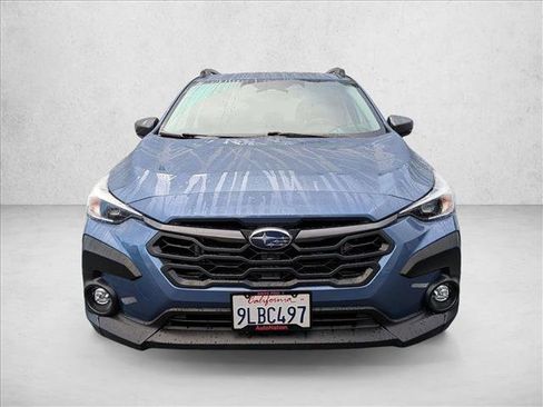 Used 2024 Subaru Crosstrek 2.0i Premium image 2