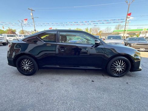 Used 2014 Scion tC FWD image 4