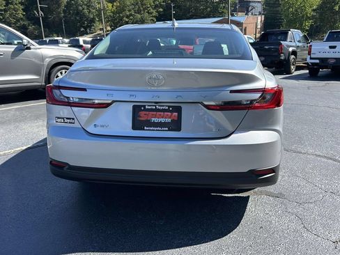New 2026 Toyota Camry LE w/ Convenience Package FWD image 4