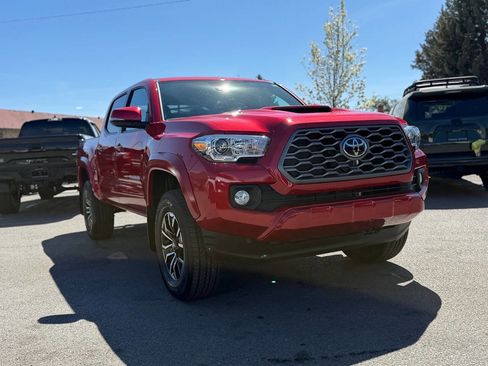 Used 2023 Toyota Tacoma TRD Sport image 16