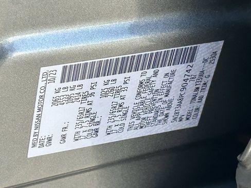 Used 2023 Nissan Rogue S FWD image 30