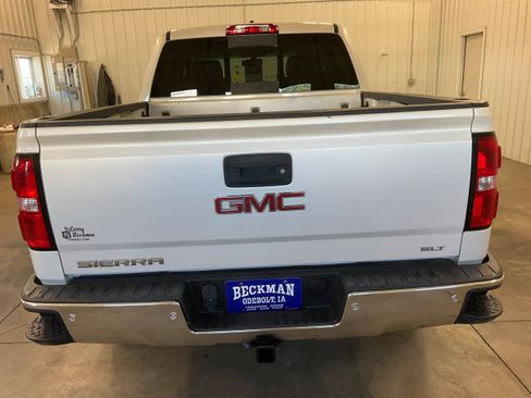 Used 2015 GMC Sierra 1500 SLT w/ SLT Crew Cab Value Package AWD/4WD image 4