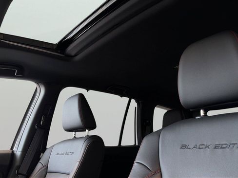 Used 2024 Honda Passport Black Edition image 16