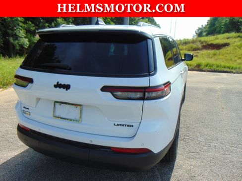 Certified 2024 Jeep Grand Cherokee L Limited w/ Black Appearance Package AWD/4WD image 35