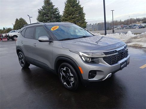 Certified 2025 Kia Seltos S image 1