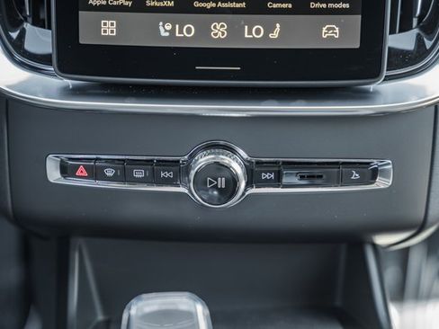 New 2026 Volvo XC90 B6 Ultra w/ Lounge Package image 23