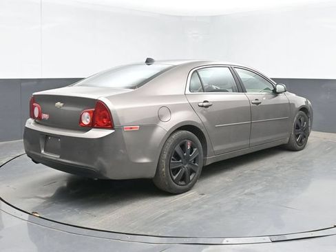 Used 2012 Chevrolet Malibu LS w/ LS Uplevel Package FWD image 2