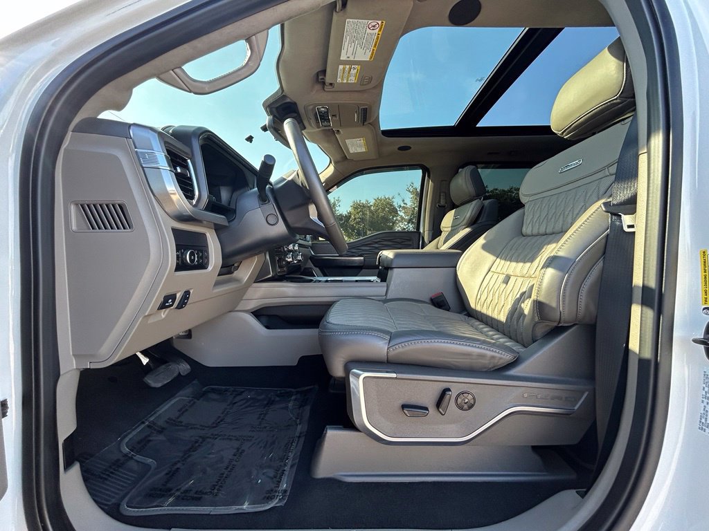 Used 2025 Ford F350 Platinum w/ Platinum Plus Package AWD/4WD image 11