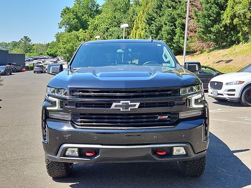 Used 2021 Chevrolet Silverado 1500 LT Trail Boss w/ Convenience Package II AWD/4WD image 2