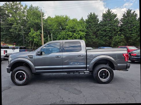 Used 2017 Ford F150 Lariat w/ Equipment Group 502A Luxury AWD/4WD image 6