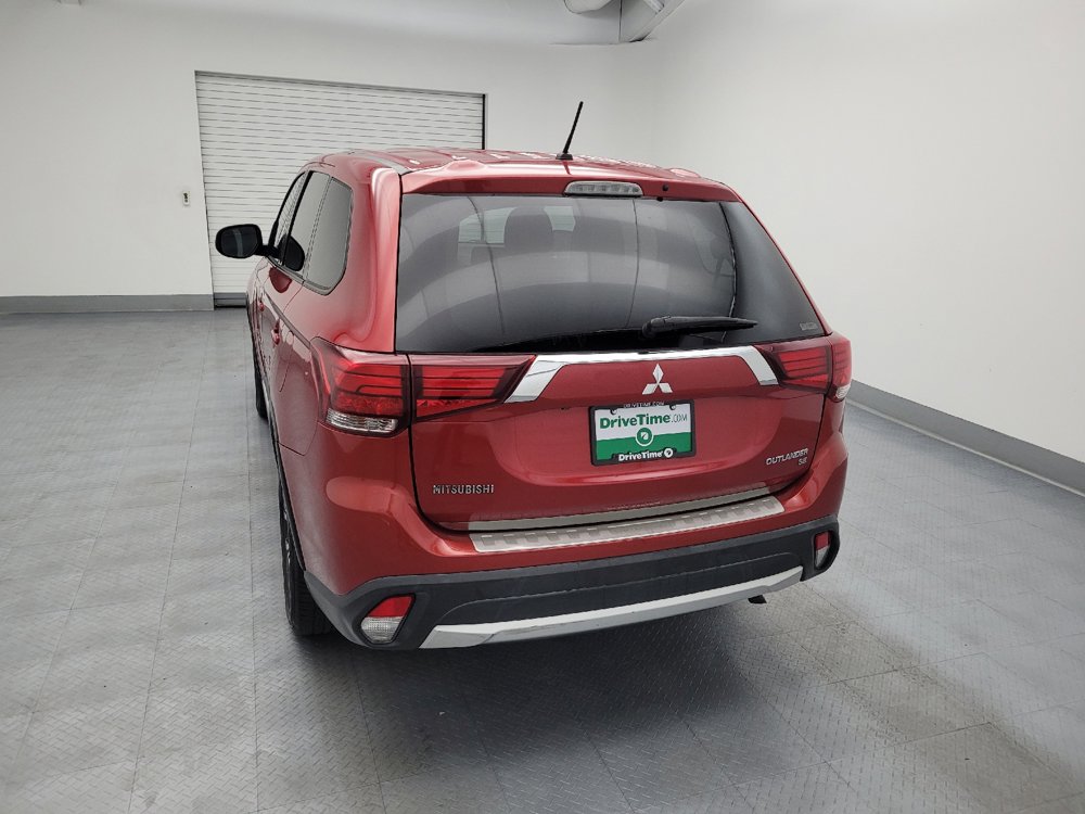 Used 2016 Mitsubishi Outlander SE AWD/4WD image 6