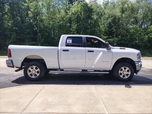 Certified 2025 RAM 2500 Big Horn AWD/4WD image 7