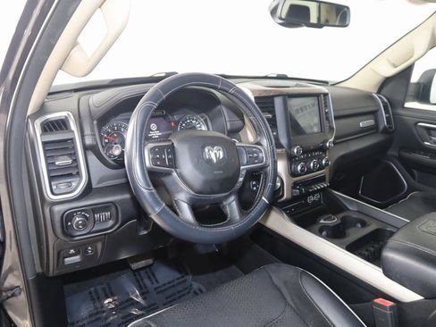 Used 2019 RAM 1500 Laramie image 24