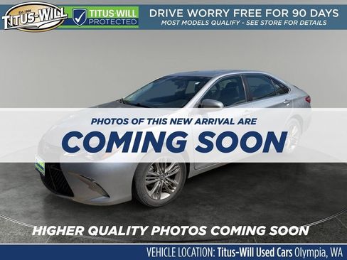 Used 2017 Toyota Camry SE FWD image 2