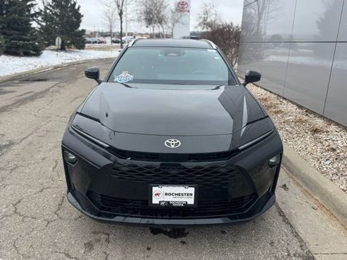 Used 2025 Toyota Crown Signia image 34