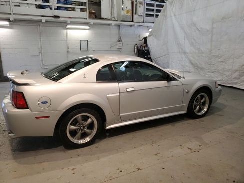 Used 2004 Ford Mustang GT RWD image 6