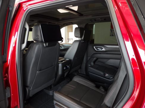 Used 2023 Chevrolet Tahoe RST w/ Luxury Package AWD/4WD image 19