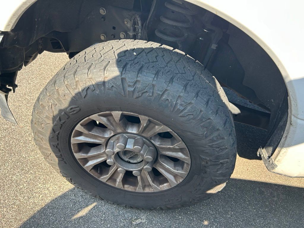 Used 2021 Ford F250 XL w/ STX Appearance Package AWD/4WD image 5
