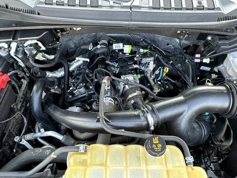 Certified 2019 Ford F150 XLT w/ Equipment Group 302A Luxury AWD/4WD image 27