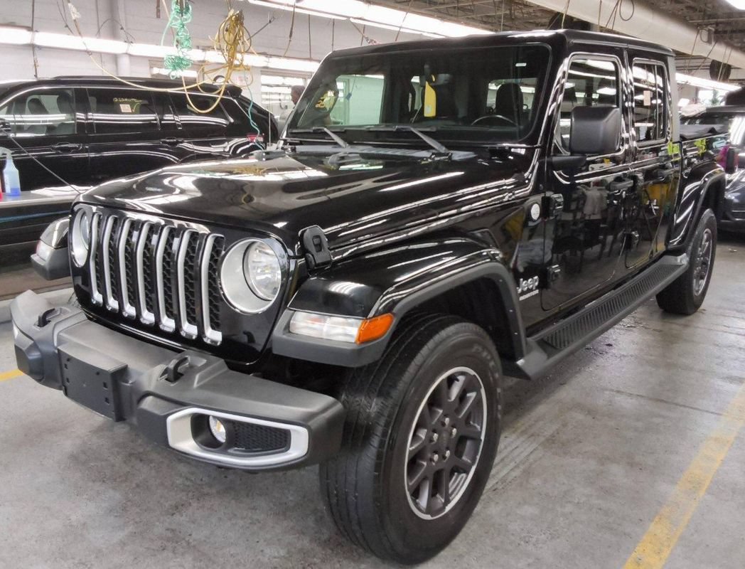 Used 2022 Jeep Gladiator Overland w/ Popular Equipment Package AWD/4WD image 1