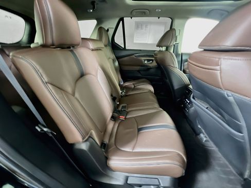 Used 2025 Honda Pilot Elite image 29