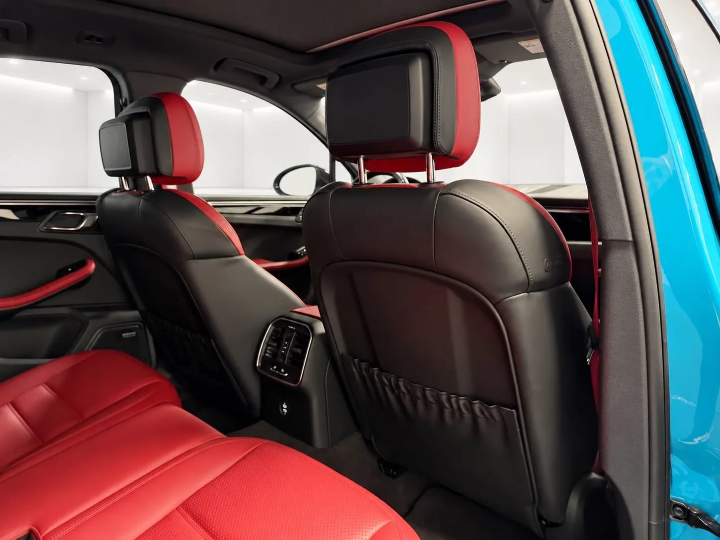 Used 2020 Porsche Macan S AWD/4WD image 20