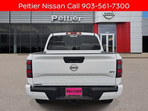 Certified 2023 Nissan Frontier SV w/ Technology Package image 5