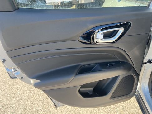 New 2026 Jeep Compass Limited image 15