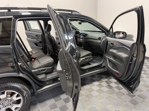 Used 2023 Honda Passport TrailSport image 23